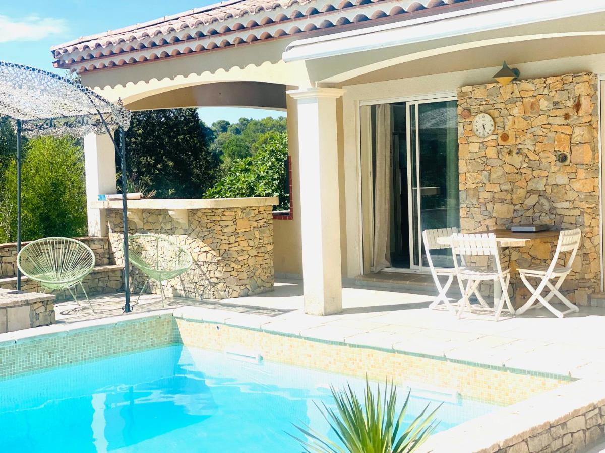 Villa Nîmes Exterior foto